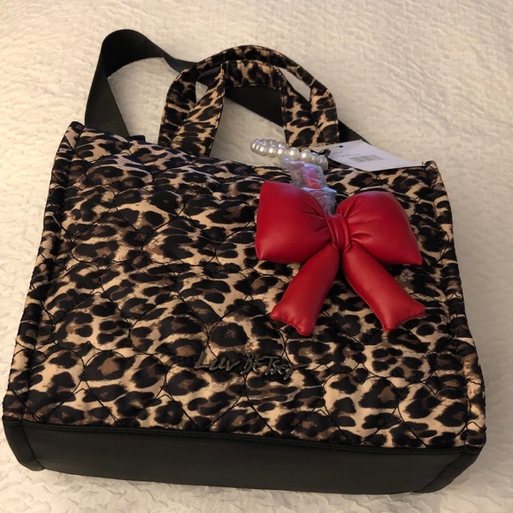 Luv Betsey by Betsey Johnson LBSIAN Quilted Leopard Satchel + Bag Charms NWT - Picture 2 of 16